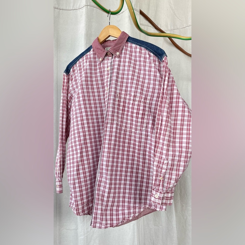 Vintage Levi's Red and White Plaid Cotton Button-Down Shirt